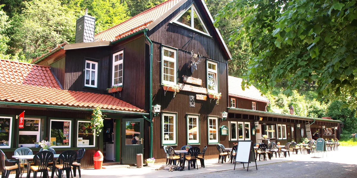 Gemütliches Landgasthaus mit Außenterrasse im Grünen