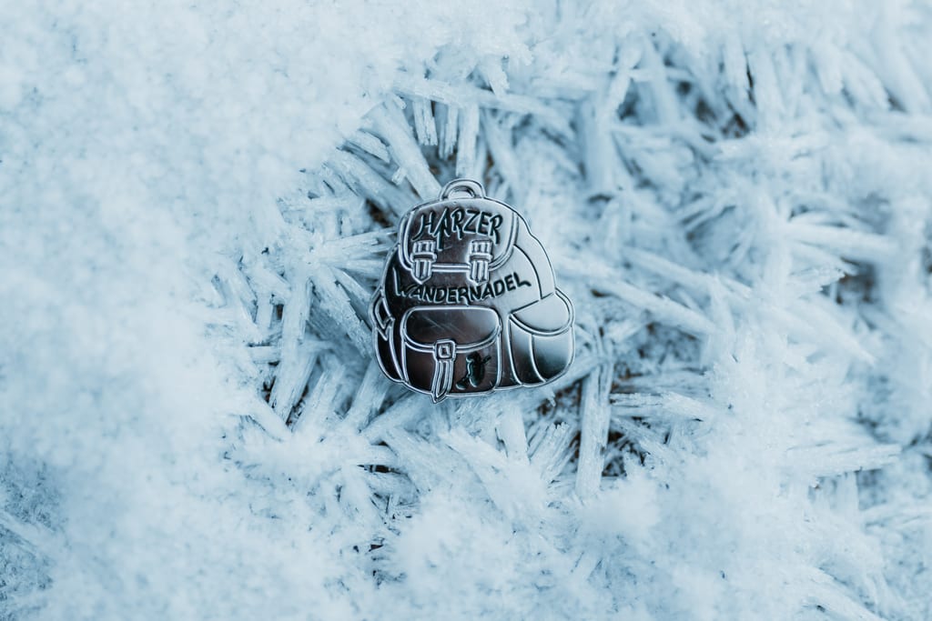 Badge de randonnée du Harz dans la neige